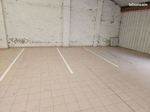 Place du parking à louer dans un local sécurisé dans le centre-ville de DOUAI