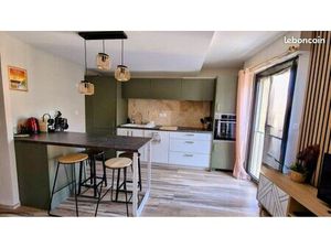 Très beau T2 centre Carqueiranne