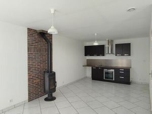 Maison à louer - 4 pièces - 79 50 m2 - Neuville Aux Bois - 45 - CENTRE