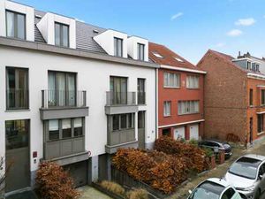 Très belle maison récente avec jardin à côté du Fort Jaco