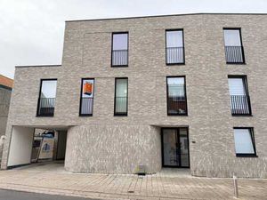 RUIM & SUBLIEM appartement met AUTOSTAANPLAATS nabij cent...