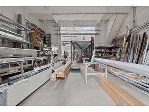 Entrepôt avec bureaux à louer - excellent placé à Anderlecht