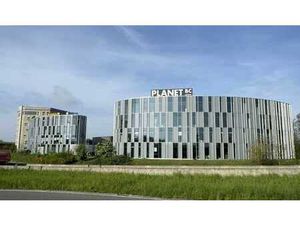 Bureaux meublés avec services au Planet Business Center à T