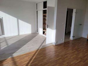 Location Appartement T1 à Angers Saint-Léonard Madeleine (49000) : à louer T1 / 48m² Anger