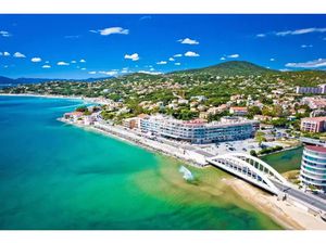 À VENDRE – DROIT AU BAIL – SAINTE-MAXIME