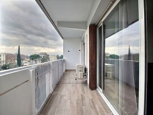 Appartement Avignon 3 pièce(s) 59.53 m2 balcon et stationnement