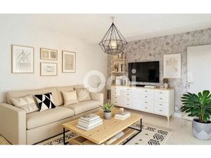 Location appartement  m² T-4 à Azerat  490 €