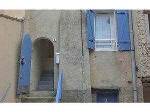 Location maison  m² T-2 à Régusse  455 €