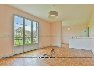 Maison 4 chambres avec terrain de 1 377 m² – À rénover