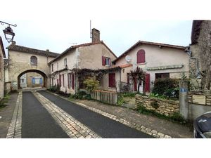 Maison de bourg rénovée - Usson du Poitou
