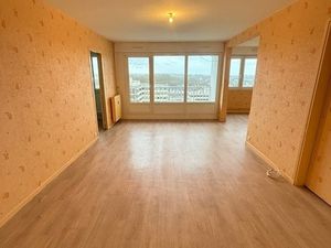 AUX PORTES DU CENTRE-VILLE APPARTEMENT DE TYPE 3 AVEC BALCON