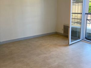 A LOUER - Studio non meublé secteur CAMUS