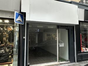 A LOUER UNE BOUTIQUE REFAIT A NEUF