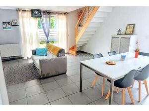 À seulement 11 minutes de JANZE – Maison familiale récente à Retiers (2018)