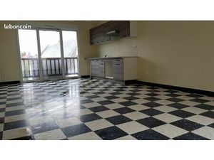 Appartement F3 de 61 m² à 5 mn du RER C