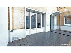 Studio Meublé TOTALEMENT RENOVE 17m2 sur terrasse privative + collective