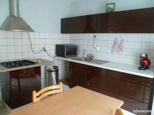 Appartement de 80 M2 au centre du village