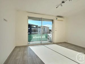 Appartement à vendre - 4 pièces - 70 88 m2 - Frejus - 83 - PROVENCE-ALPES-COTE-D-AZUR