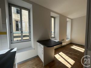Appartement T1 à louer - 1 pièce - 29 m2 - Foix - 09 - MIDI-PYRENEES