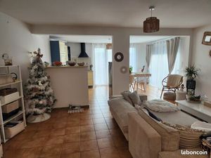 Appartement T3 duplex 82 m2 avec parking privé