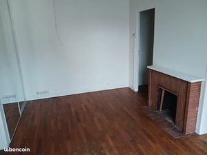 ? CHARMANT F2 DE 50M² ENVIRON - LUMINEUX ET BIEN AGENCÉ ? 587 dont 40 de charges / mois? C