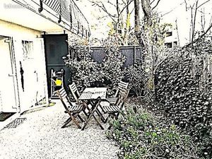 Superbe T 2 les arceaux avec jardin