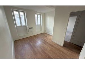 Location appartement  78.41 m² T-3 à Valence  550 €