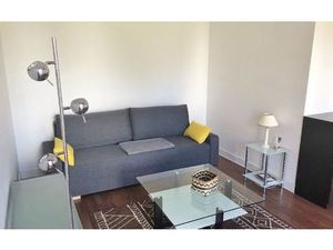Location appartement  29.26 m² T-1 à Versailles  844 €