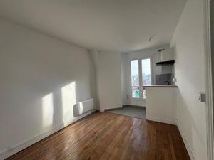 Rue d'Orfila  T2 rénové de 27 25m²