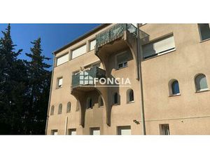 PERPIGNAN SUD DANS RESIDENCE RECENTE BEL APPARTEMENT T3 DE 86M2 AVEC BALCON   PARKING VEND