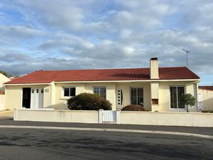 'Maison agréable et fonctionnelle  à deux pas du bourg'