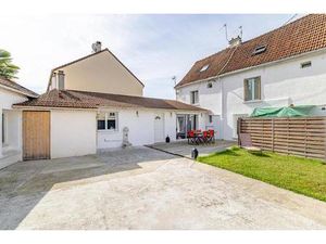 Maison de 5 pièces de 107 m² située à Roissy-en-France