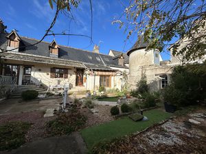 Maison 159 m2 5 chambres + garage + parking + jardin 517 m2