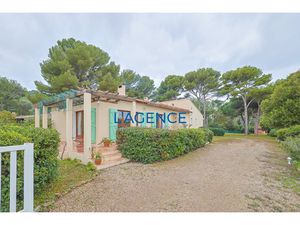 RARE - PROPRIETE GIENS - VILLA T5 150m avec terrain arboré e