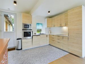 Appartement en RdC  entièrement rénové  85 m²  3 chambres