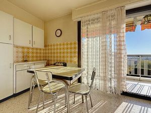 ANTIBES 3 pièces traversant calme cave parking et garage