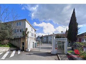 Appartement T4 83 m2 Proche centre ville