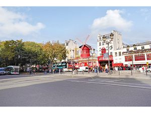 PIGALLE - STUDIO - CALME SUR COUR