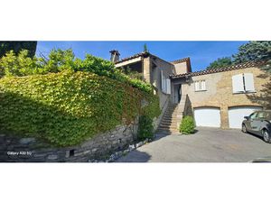 MAISON 143 M2 AVEC PISCINE