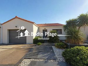 Maison St Viaud 3 pièce(s) 93.6 m2