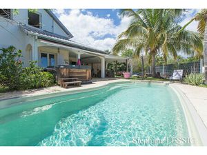 MAISON VILLA LA POSSESSION *** NOUVEAUTE *** 4 CHAMBRES PISCINE GARAGE et VUE MER