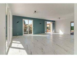 Location vide Villa 4P 123 40 m2  terrasse  jardin et stationnements SLV