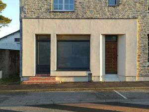 Location Bureaux et commerces à Saint-Hilaire-de-Chaléons (44680) : à louer / Saint-Hilair