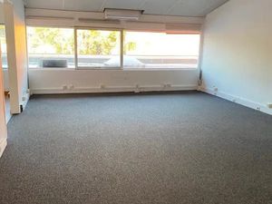 Local professionnel Aubagne