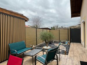 BOURG T3 de 88 m² avec belle terrasse