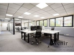 VILLEURBANNE - LOCAL COMMERCIAL - 272 m2