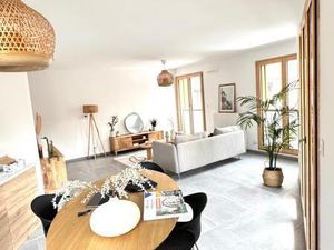T4 au pied des commerces avec balcon - Lyon - 85m²