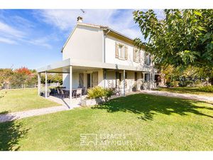 Ferme rénovée avec gîtes et parc arboré à Bas-Pays