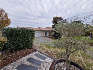 Fontenilles Maison T7 de 149 m² ? Dépendances ? Biomasse & Solaire ? Terrain arboré