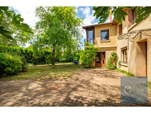 LES CHERES - MAISON FAMILIALE de 170 m2 avec 800 m2 de Parce